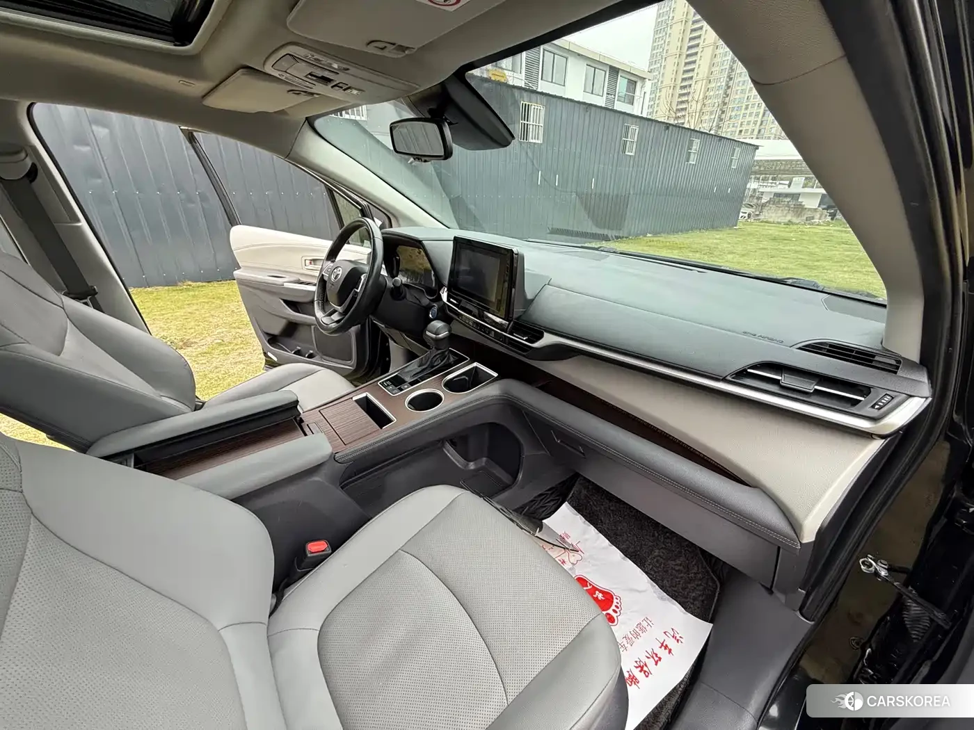 Toyota Sienna id 4577852 из Китая 11
