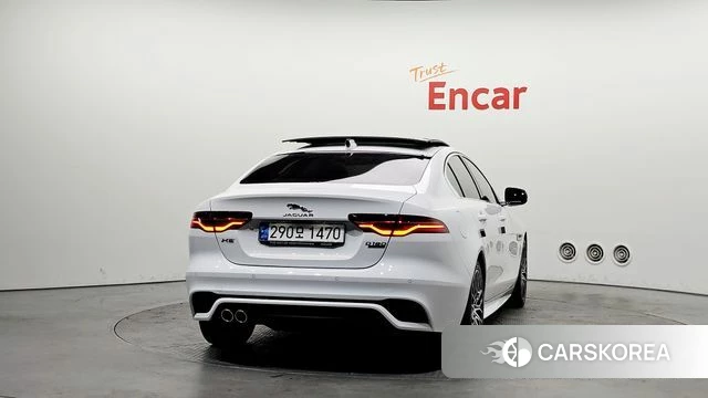 Jaguar XE id 3860586 из Кореи 14