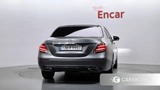 Mercedes-Benz E-Class W213 id 3718177 из Кореи 14