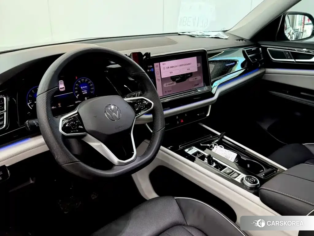 Volkswagen Tourang 2022 Черный из Китая, фото 4