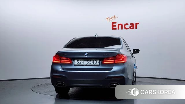 BMW 5 Series (G30) id 3925166 из Кореи 14