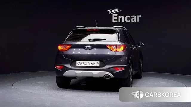 Kia Stonic id 3588130 из Кореи 14