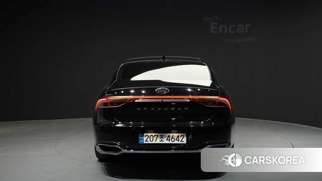 Hyundai The New Grandeur IG Hybrid id 4282263 из Кореи 26