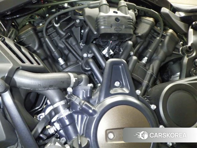 Engine photo