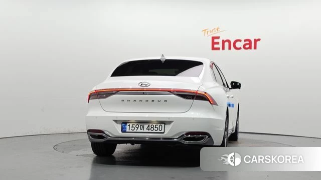 Hyundai The New Grandeur IG id 4702481 из Кореи 30