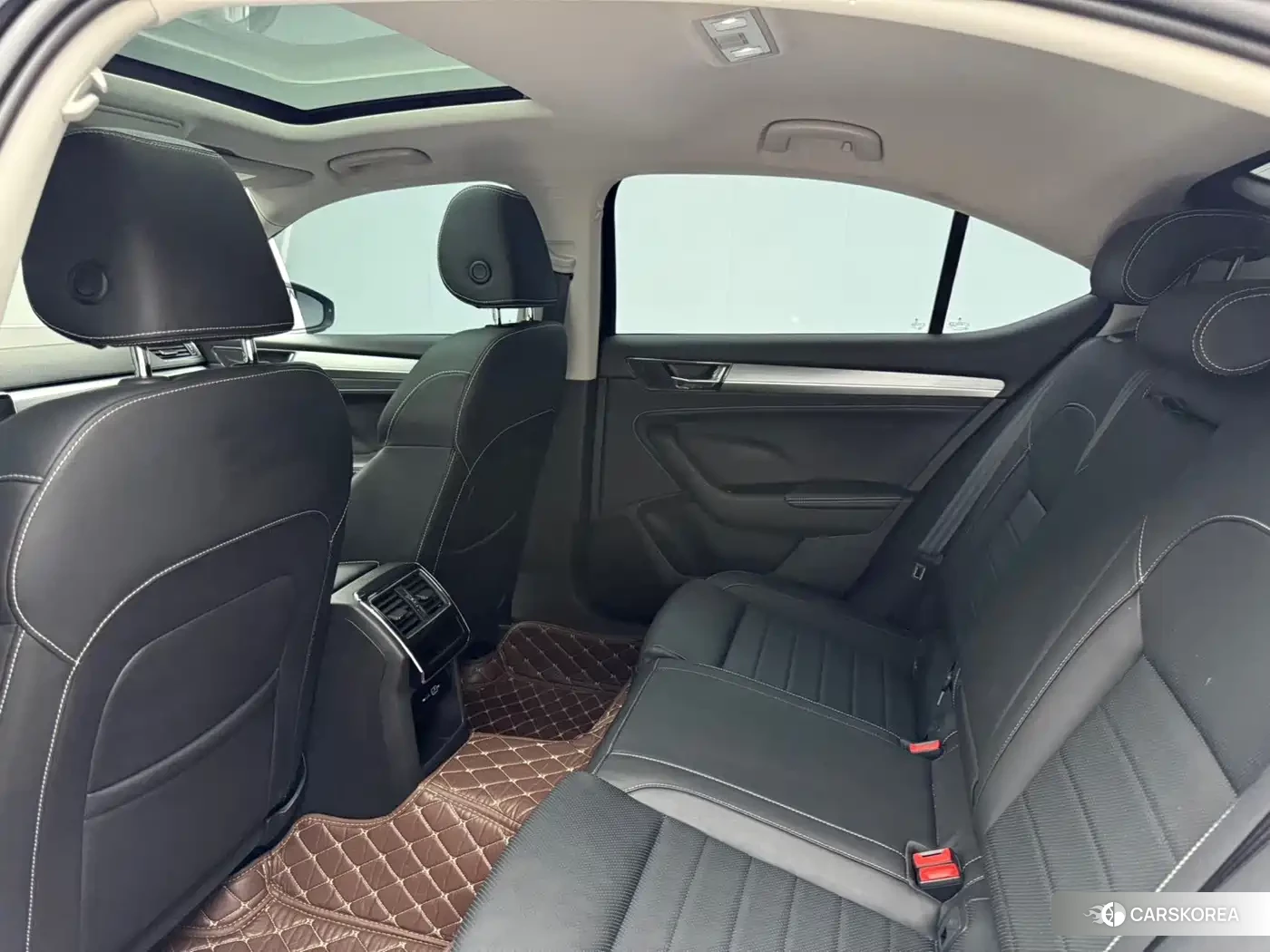 Skoda Superb id 4654499 из Китая 16