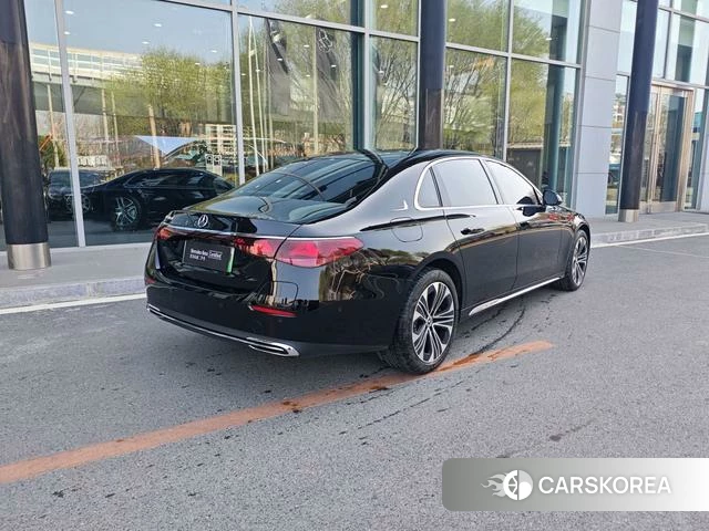 Mercedes-Benz E-class PHEV 2024 Черный из Китая, фото 4