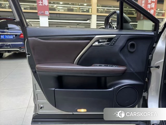 Lexus RX id 4307791 из Китая 8