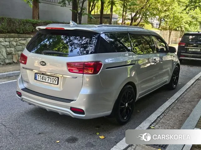 Kia The New Carnival id 2976827 из Кореи 14