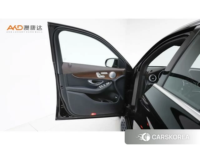 Mercedes-Benz GLC 2021 Черный из Китая, фото 4