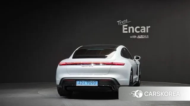 Porsche Taycan id 3624837 из Кореи 14