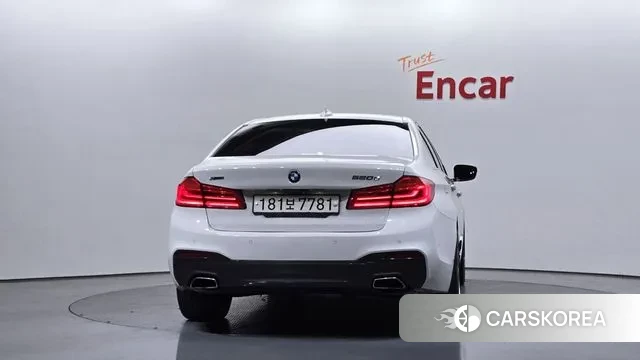 BMW 5 Series (G30) id 3789731 из Кореи 14