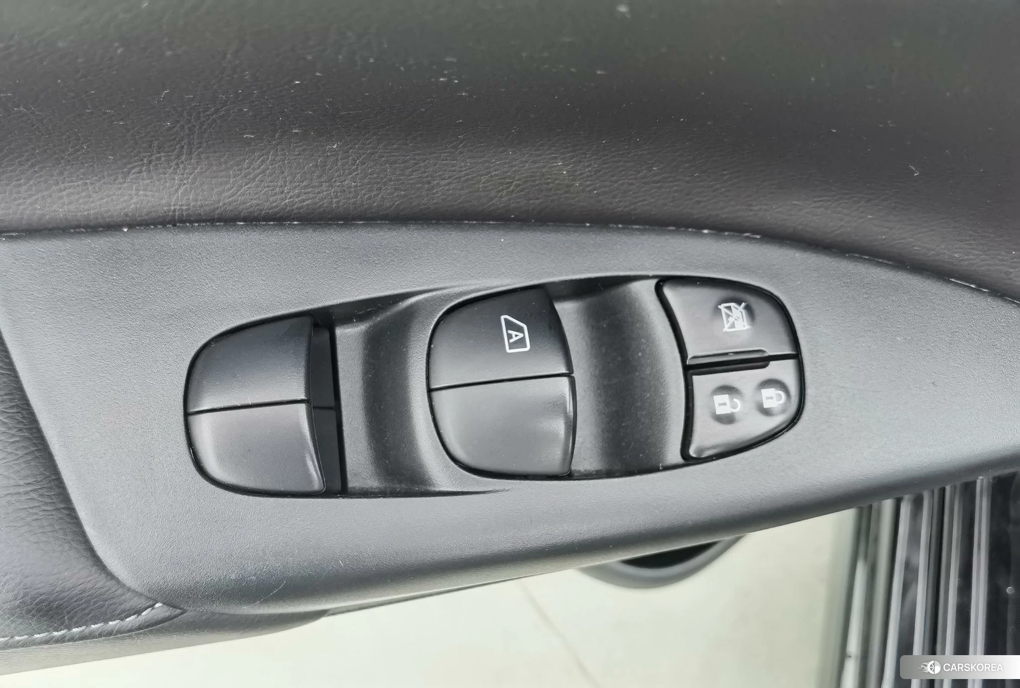 Nissan Xuan Yi id 4512461 из Китая 19