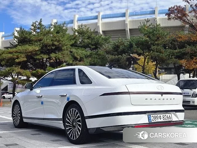 Hyundai Grandeur (GN7) id 3523719 из Кореи 14