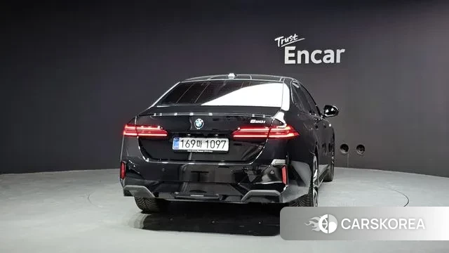 BMW 5 Series (G60) id 3605558 из Кореи 14