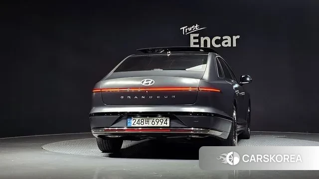 Hyundai Grandeur (GN7) id 3590976 из Кореи 14