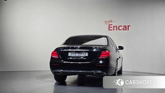 Mercedes-Benz E-Class W213 id 4658306 из Кореи 32
