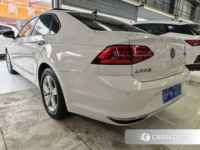 Volkswagen Lingdu 2022 Белый из Китая, фото 4