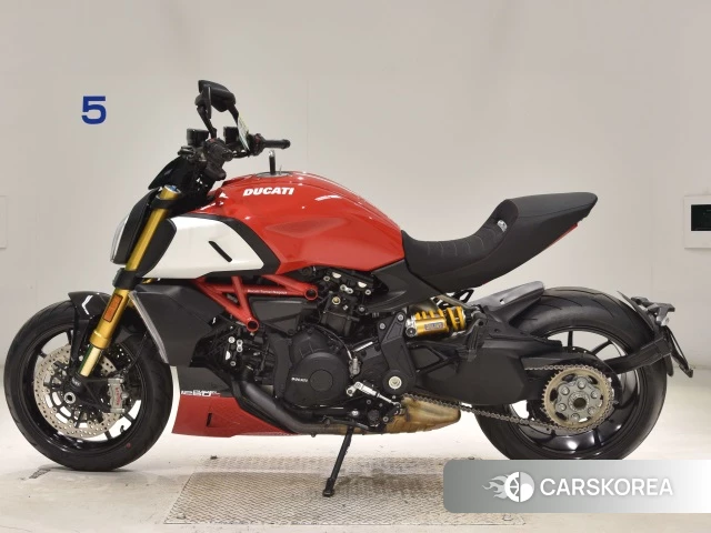 Проданный Ducati DIAVEL 1260 S 2020 из Японии