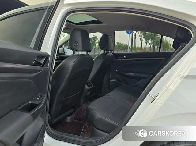 Volkswagen Bora 2021 Белый из Китая, фото 4