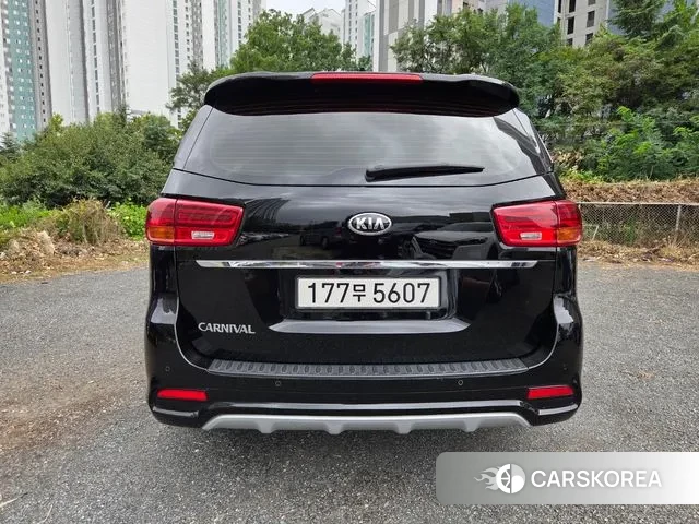 Kia The New Carnival id 3150369 из Кореи 10