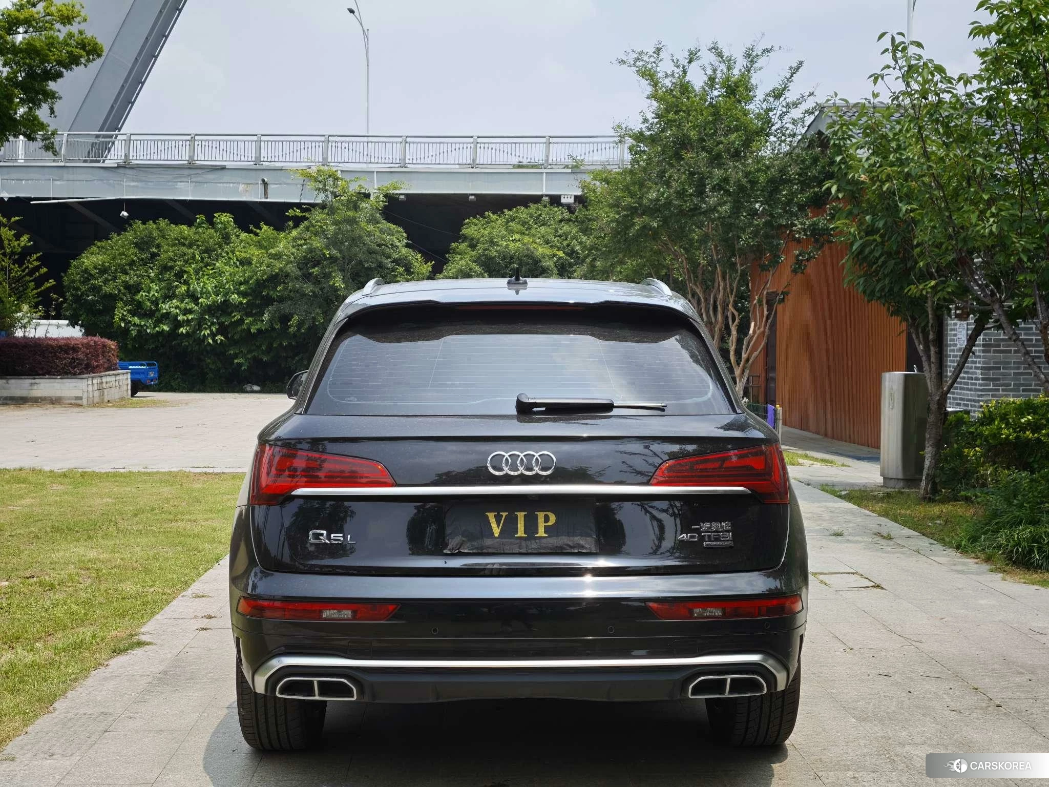 Audi Q5L 2023 Черный из Китая, фото 6