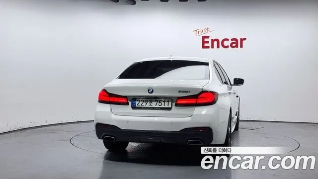 BMW 5 Series (G30) id 2874941 из Кореи 14