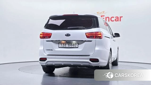 Kia The New Carnival id 4689402 из Кореи 27