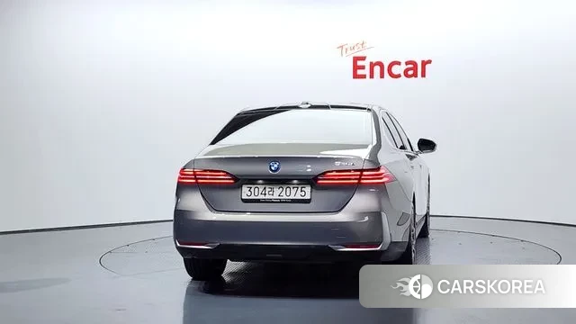 BMW 5 Series (G60) id 3653820 из Кореи 14