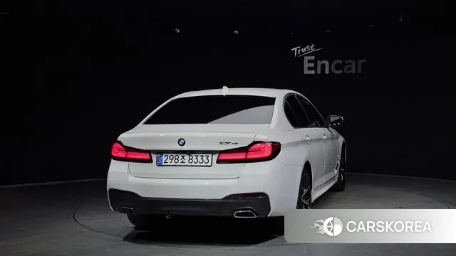 BMW 5 Series (G30) id 3592279 из Кореи 14