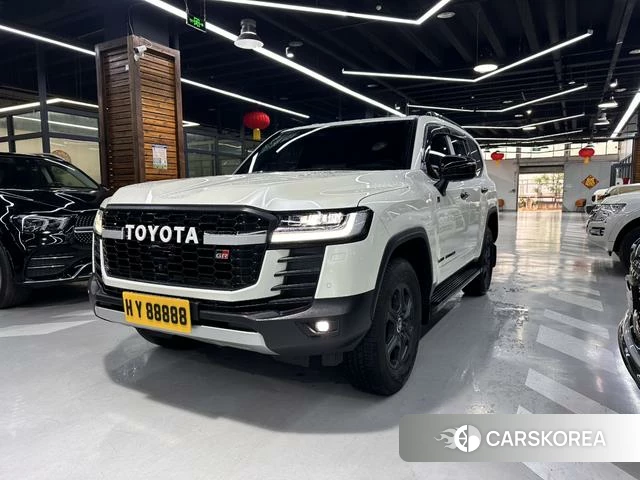 Toyota Land Cruiser (imported) 2024 Белый из Китая, фото 4