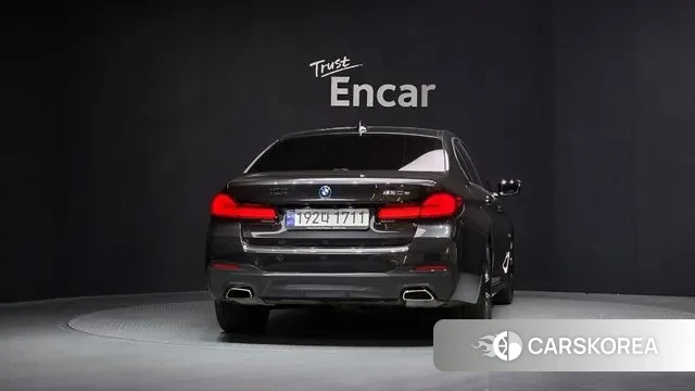 BMW 5 Series (G30) id 3746059 из Кореи 14