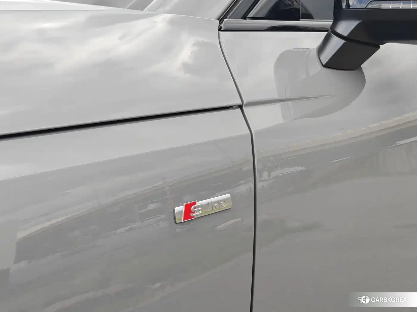 Audi A4L id 4600922 из Китая 27