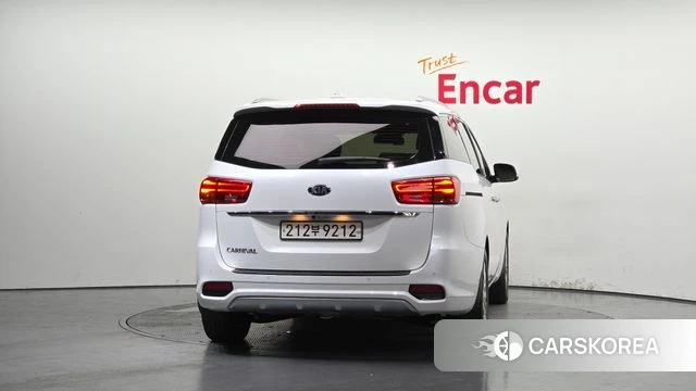Kia The New Carnival id 4594948 из Кореи 30