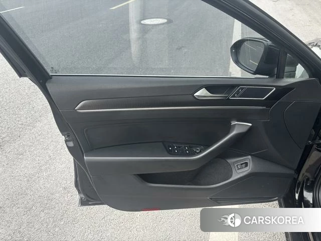 Volkswagen Magotan id 4365928 из Китая 12
