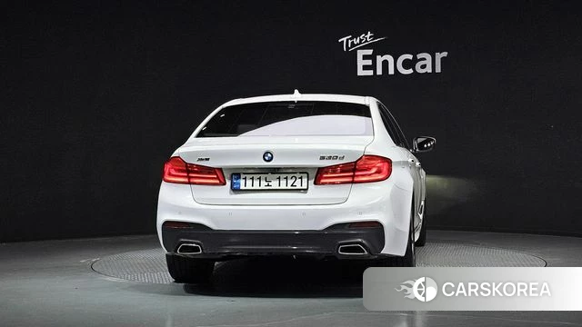 BMW 5 Series (G30) id 4465695 из Кореи 14