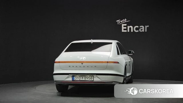 Hyundai Grandeur Hybrid (GN7) id 3851244 из Кореи 14