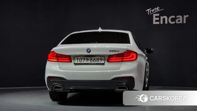 BMW 5 Series (G30) id 3045134 из Кореи 14