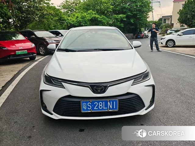 Toyota Corolla 2021 Белый из Китая, фото 4