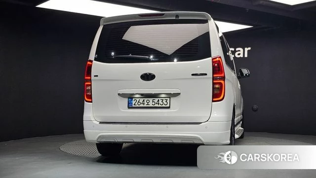 Hyundai The New Grand Starex id 4642660 из Кореи 23