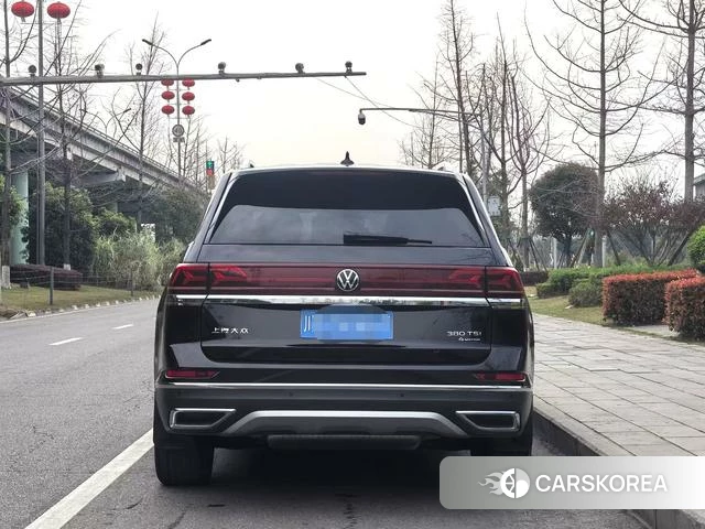 Volkswagen Tourang 2023 Черный из Китая, фото 5