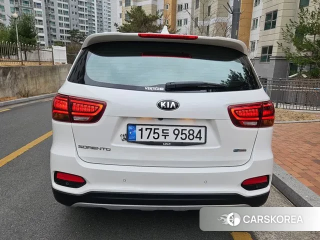 Kia The New Sorento id 3714130 из Кореи 14