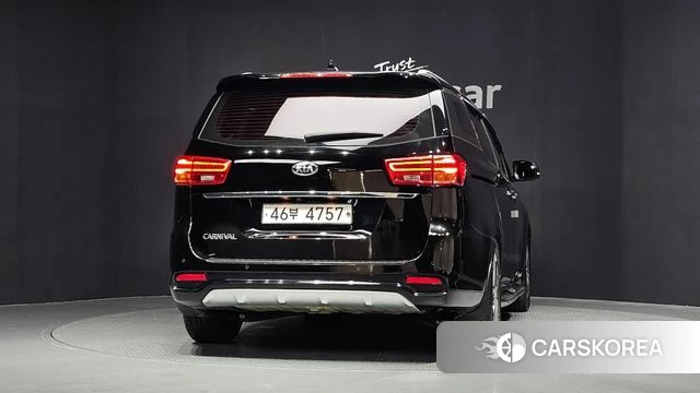Kia The New Carnival id 4595776 из Кореи 29