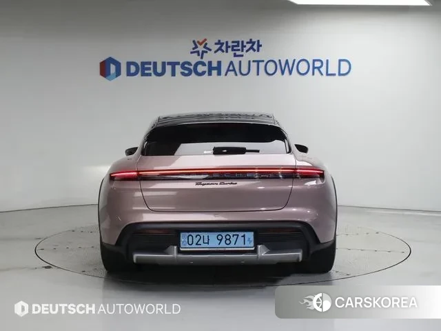 Porsche Taycan id 3317258 из Кореи 14