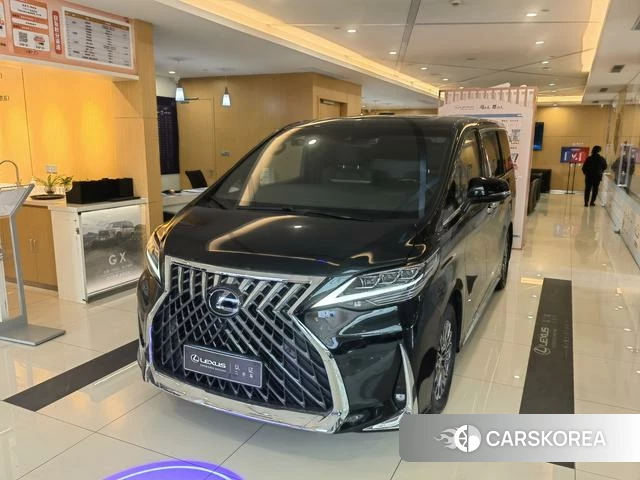 Lexus LM id 4259834 из Китая 10