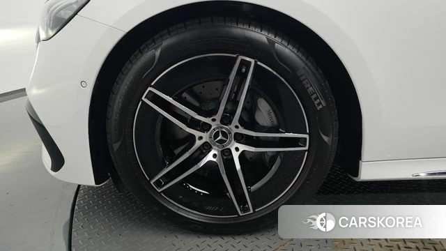 Mercedes-Benz E-Class W214 id 4870437 из Кореи 29