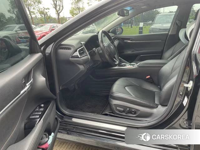 Toyota Camry 2023 Черный из Китая, фото 4