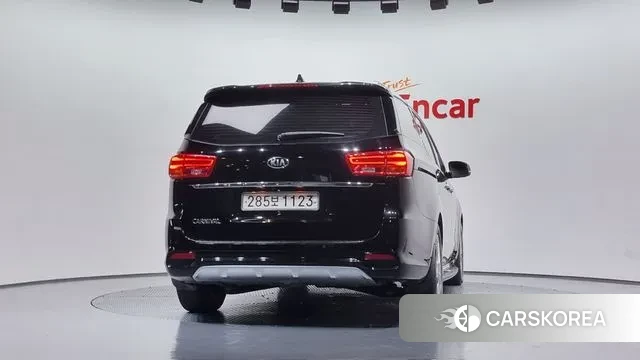 Kia The New Carnival id 3661272 из Кореи 14