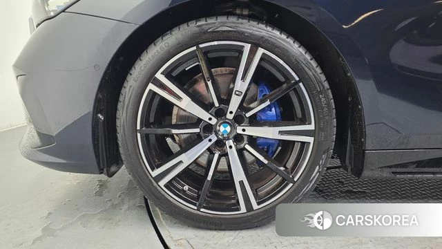 BMW 5 Series (G60) id 4749191 из Кореи 28
