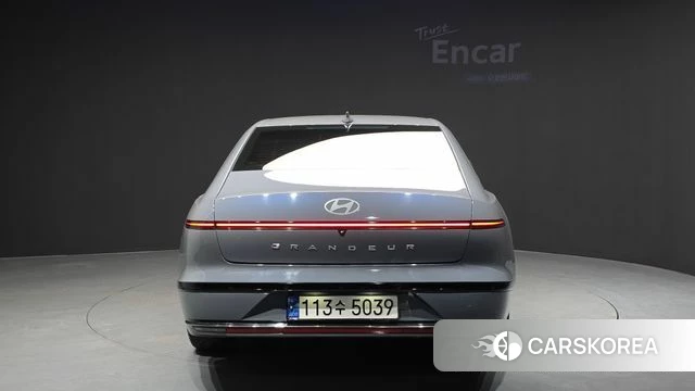 Hyundai Grandeur (GN7) id 3818240 из Кореи 14